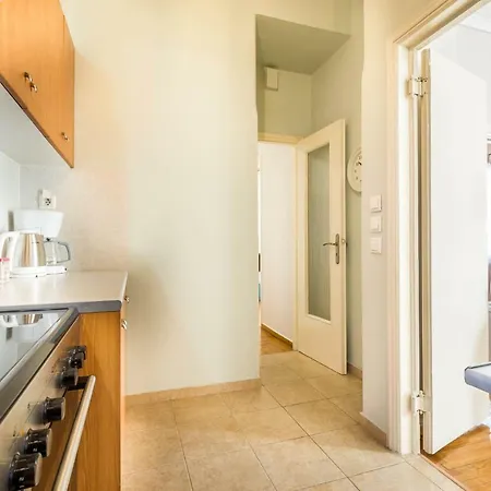 3 Bedroom With Big Balconies In Pagrati Atény