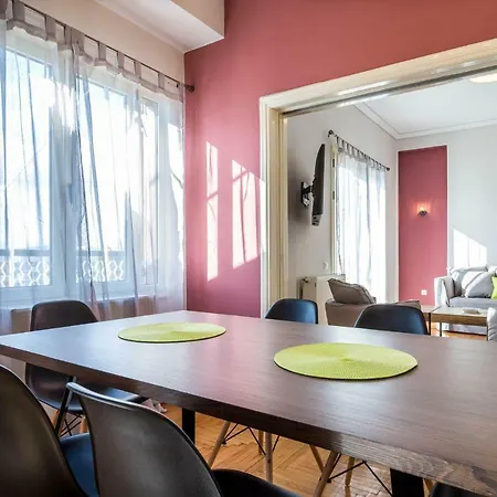 3 Bedroom With Big Balconies In Pagrati